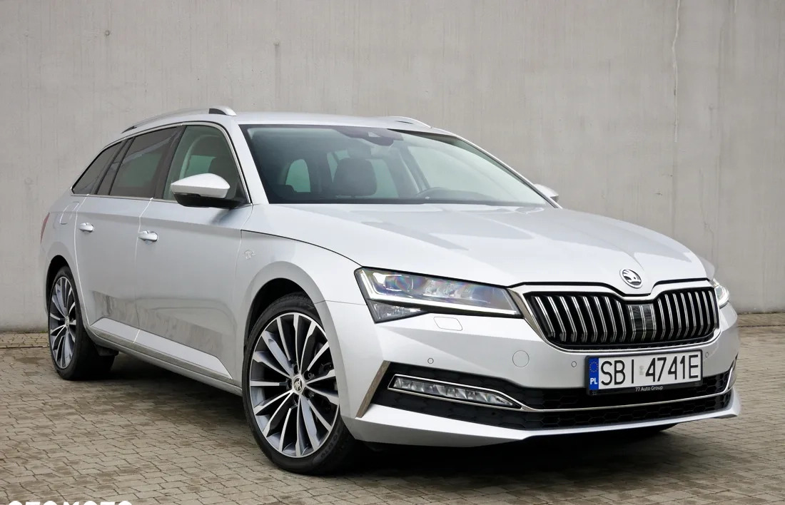 Skoda Superb cena 154900 przebieg: 71711, rok produkcji 2020 z Kraków małe 781